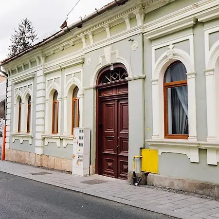 Casa *